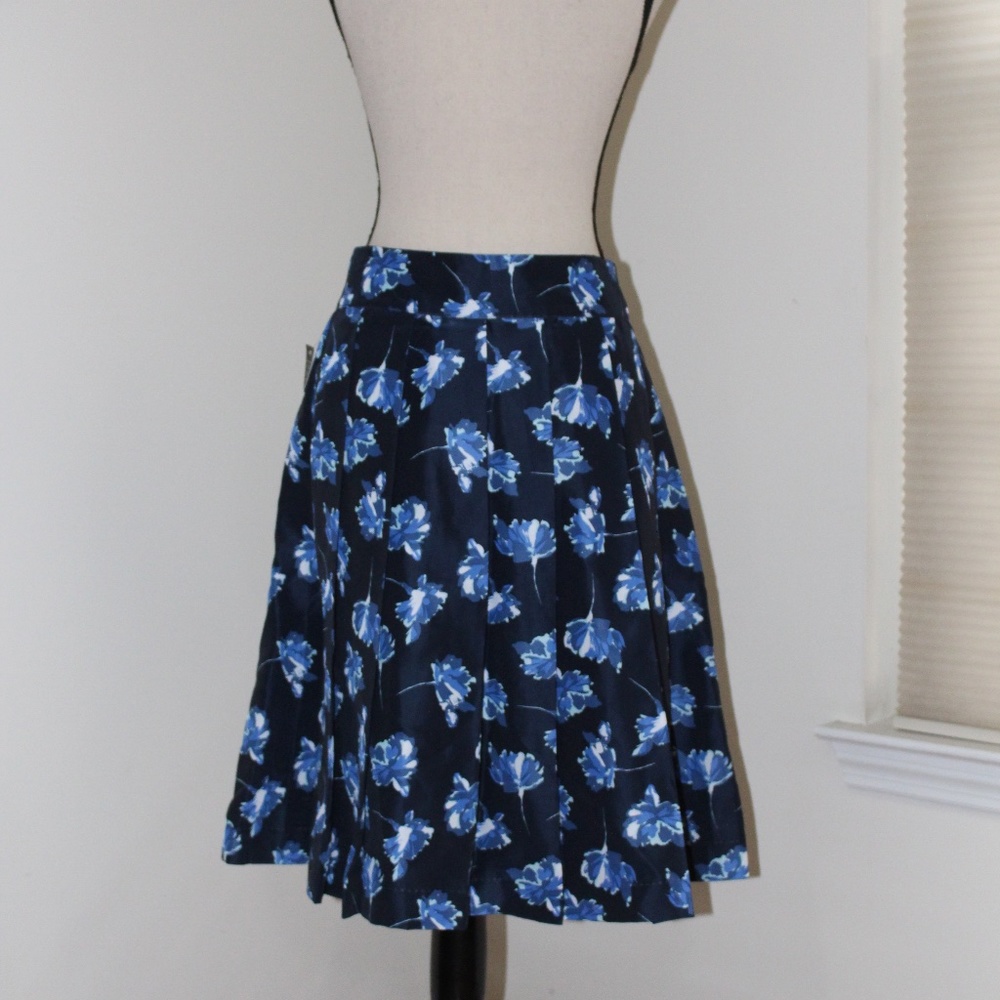 Simply Styled, wide pleated floral full skirt - Picture 3 of 10